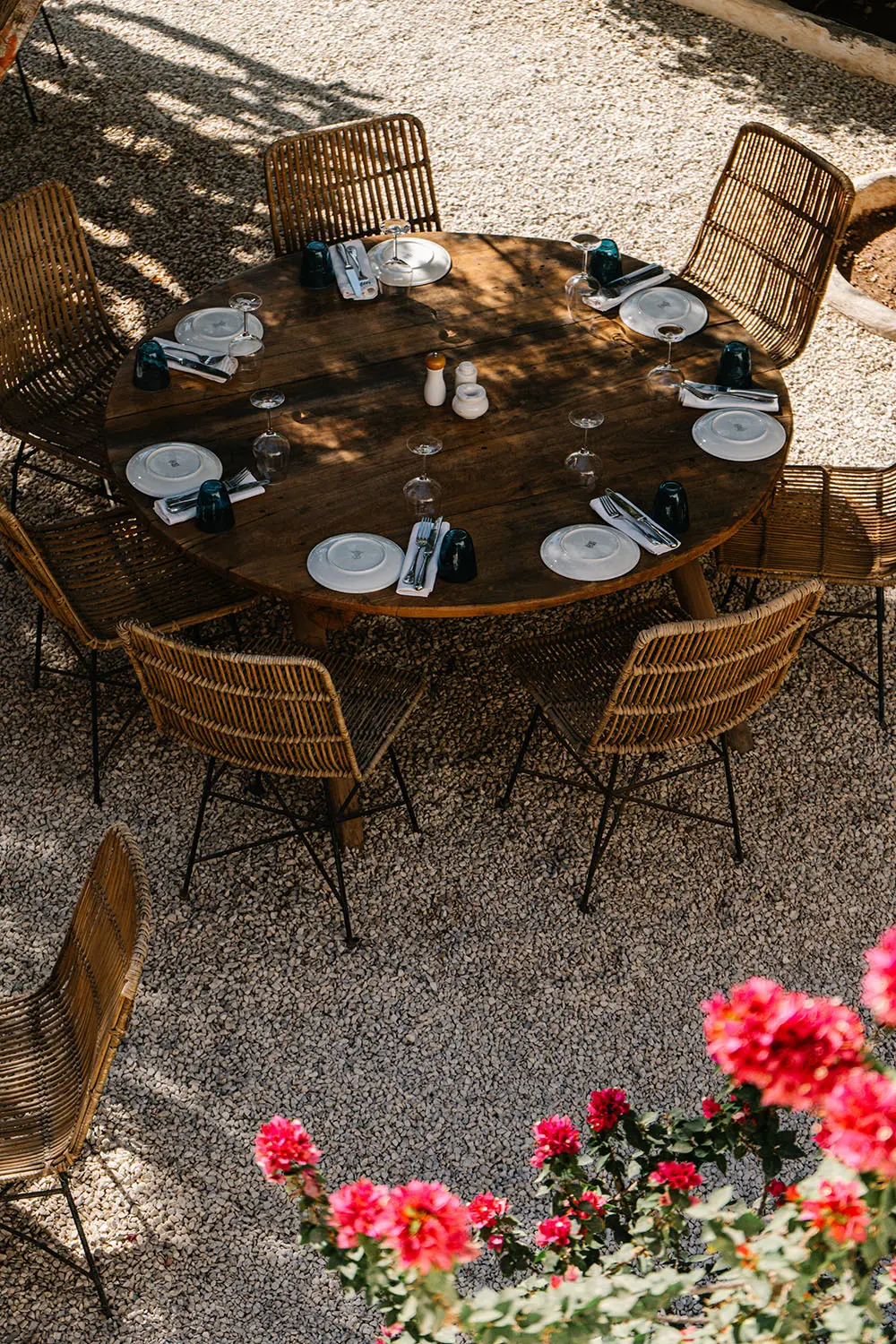 Golden hour sunset dinner at a luxury Agafay desert restaurant with perfect Marrakech weather